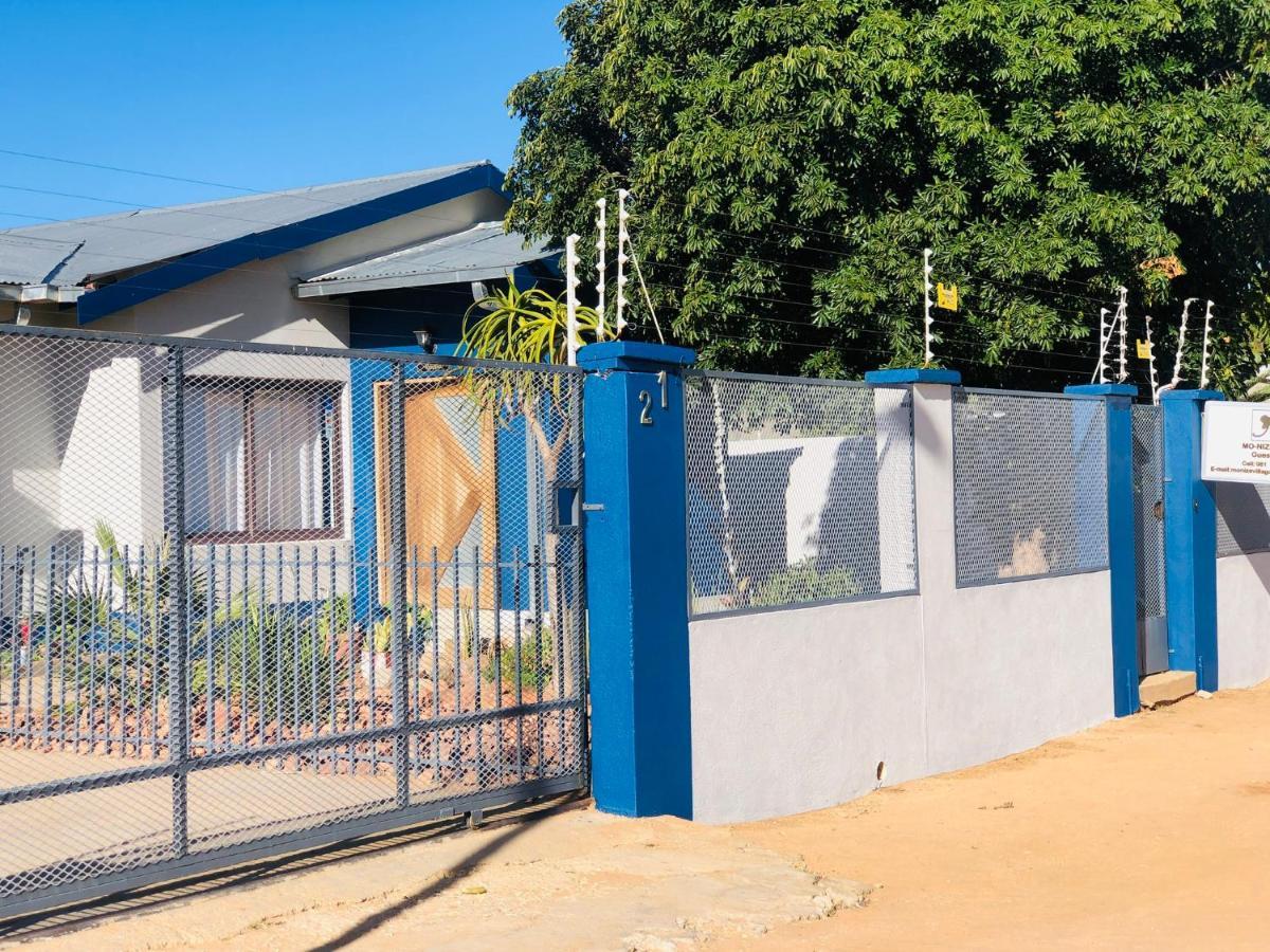 Mo-Nize Villa Guesthouse Otjiwarongo Luaran gambar